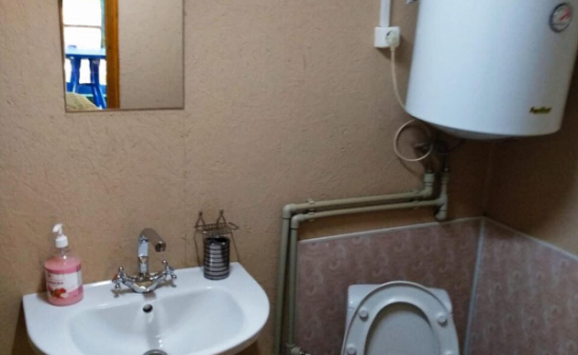 Домик эконом. База отдыха "Золотое Руно". Бухта Инал