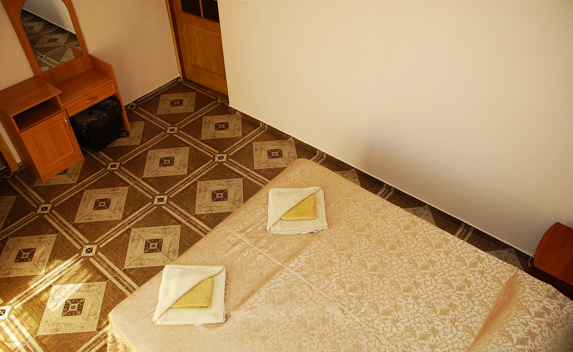 2х комнатные номера. Гостиница "Олимп" . Береговое