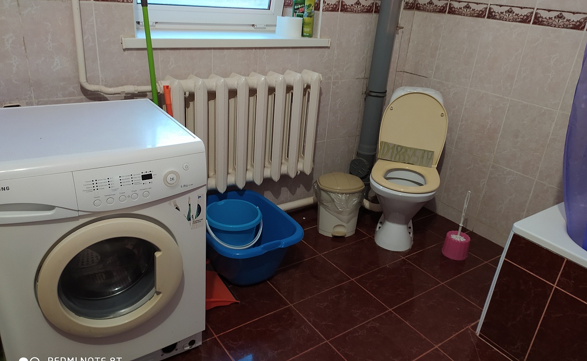 Первый этаж  под ключ до 12 человек. Частный сектор 2 этажа по отдельности под ключ, 2 отдельных домика.. Благовещенская