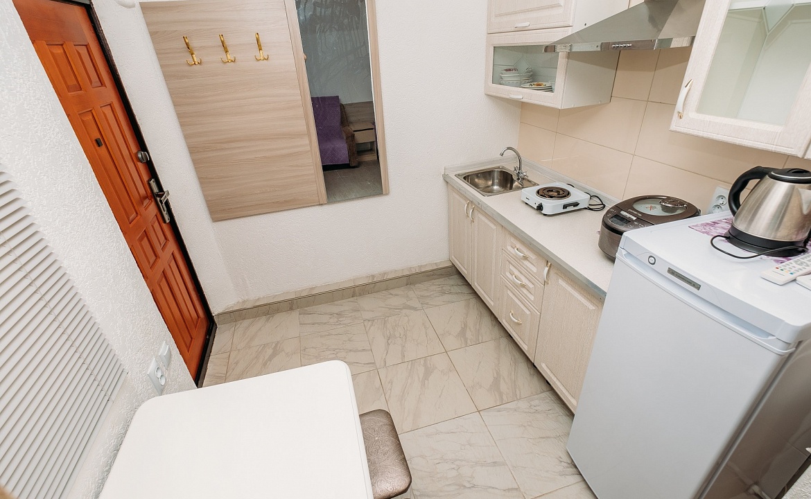 Трехместный номер с кухней. Частный сектор Комнаты в центре Анапы. Анапа