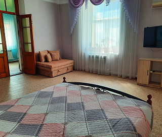 Большая однокомнатная. Частный сектор Большая однокомнатная квартира. 