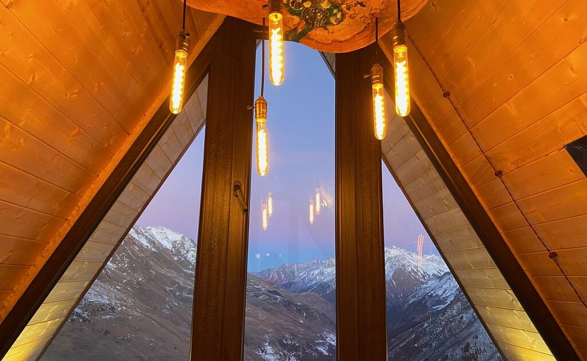 Дом. Дом под ключ "Шале MoonHouse" дом под-ключ в Терсколе. Эльбрус