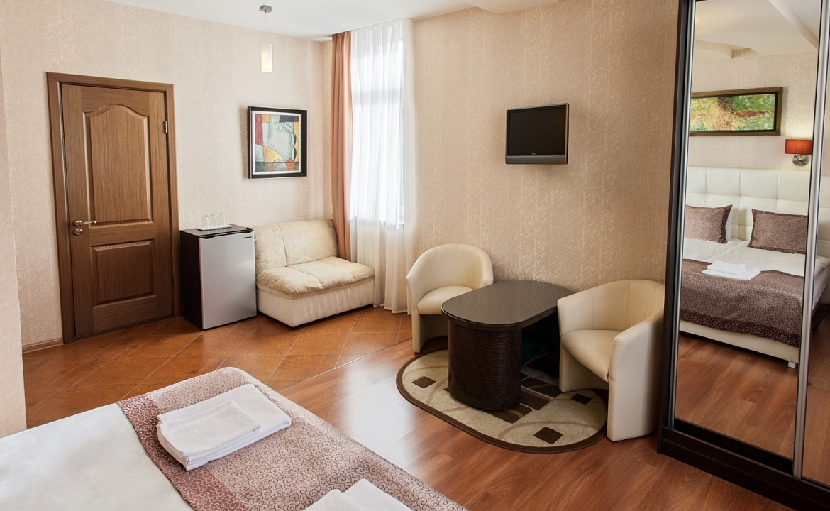 3-х местный стандарт. Отель "Гранд Флер". Форос