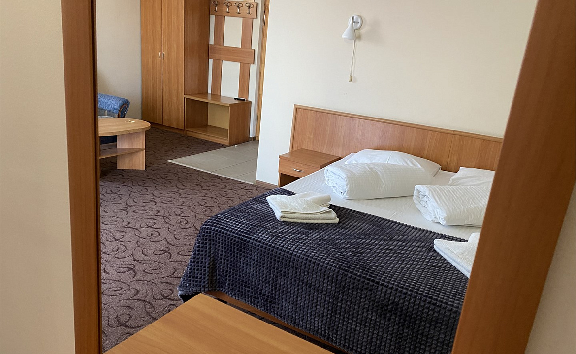 Улучшенный полулюкс. Отель "Галотель". Адлер