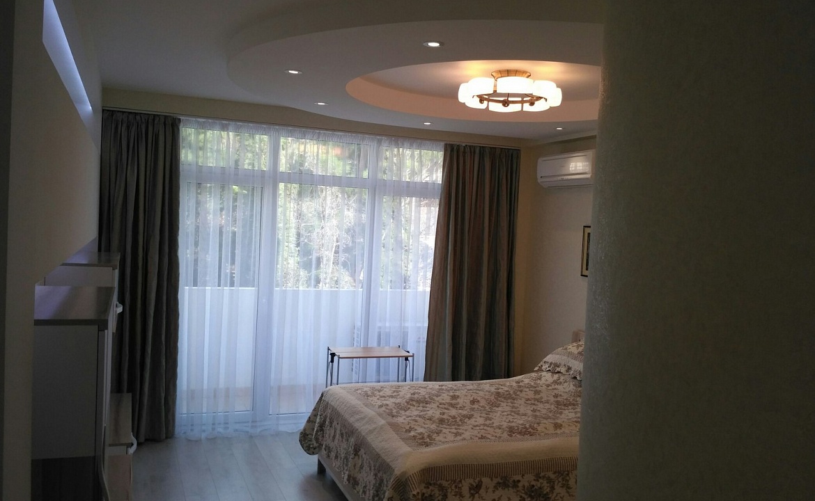 Номер люкс №11/1. Гостевой дом "Yellow Submarine". Массандра