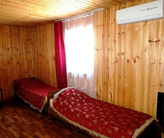 Семейный 1, Коттедж. Частный сектор Дворик на Азовской. Семейный 1, Коттедж. Частный сектор Дворик на Азовской.