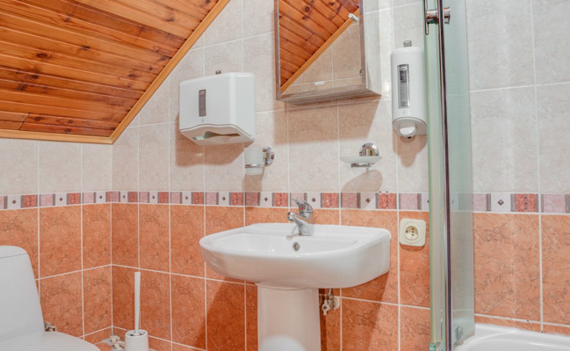 СТАНДАРТ 2-4х местный Корпус 1. Гостевой дом "Олива". Анапа