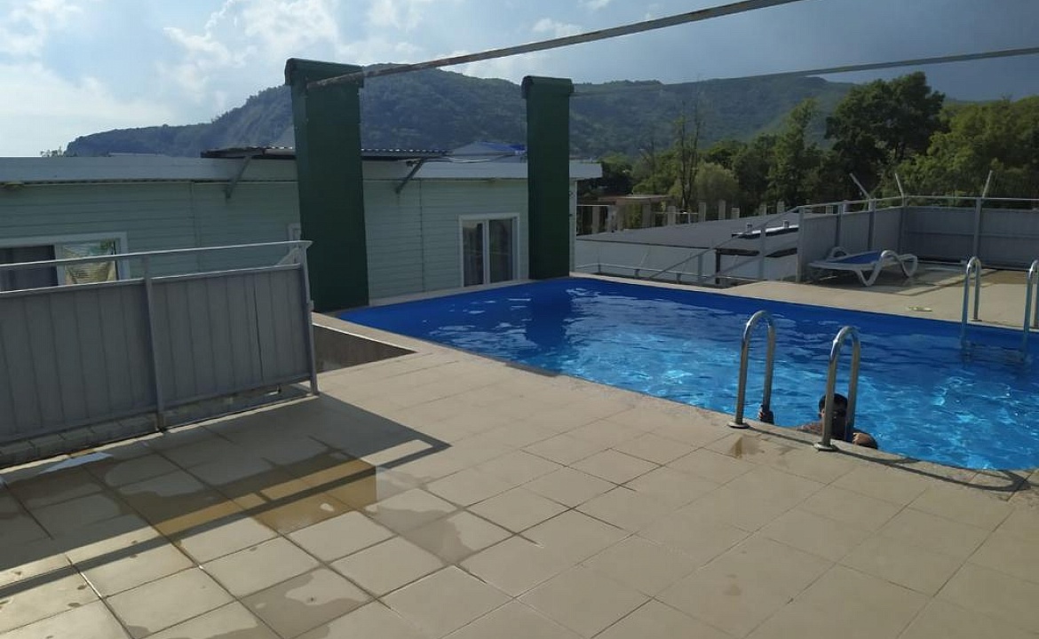 Корпус 2 с бассейном на крыше. Гостиница "Эдем". Лермонтово