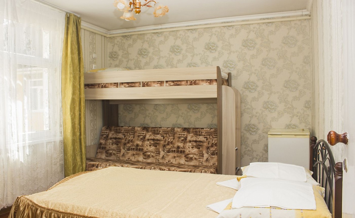 Семейный. Гостевой дом Жанетт". Адлер