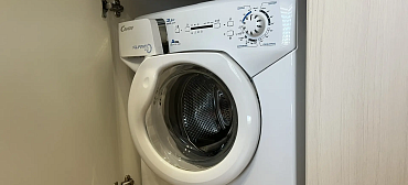 Квартира в многоквартирном доме Стильная студия у моря с видом на горы