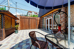 Коттедж в центре для семьи или 6−8 человек Коттедж в центре для семьи или 6−8 человек