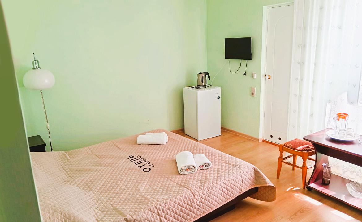 Стандартный Двухместный с доп. местом и балконом. Отель "Гермес" . Вардане Стандартный Двухместный с доп. местом и балконом. Отель "Гермес" . Вардане