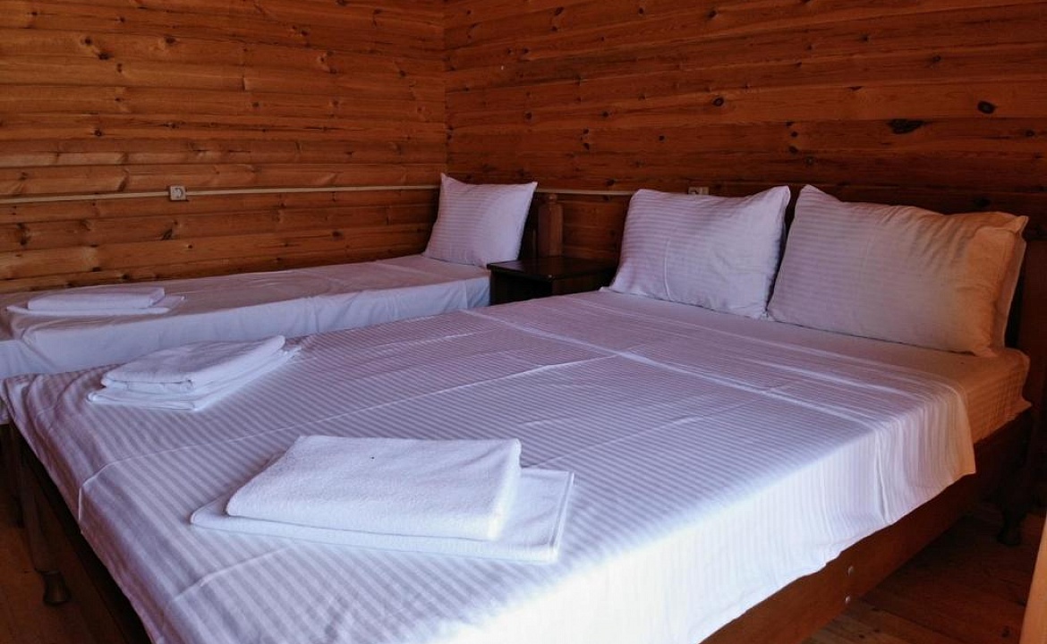 Эко-домики двухкомнатные. Гостевой комплекс "Эдем". Новый Афон