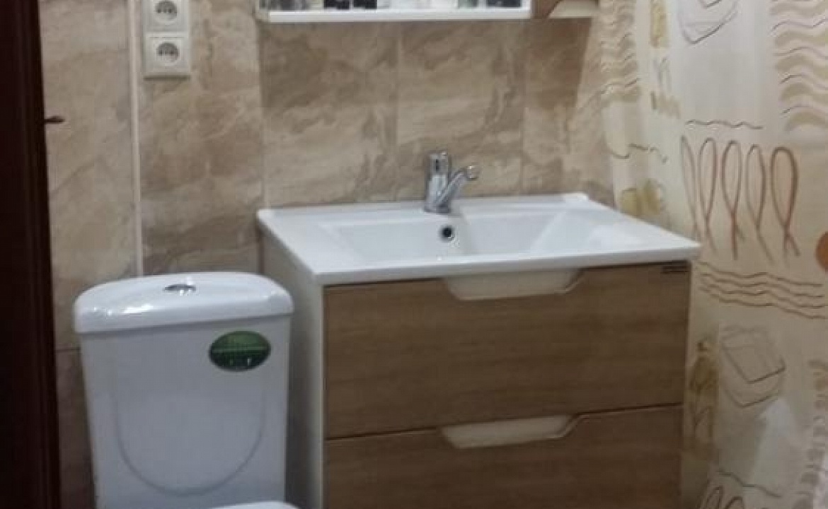 Квартира под ключ. Квартира в многоквартирном доме Трёхкомнатная квартира. Сухум