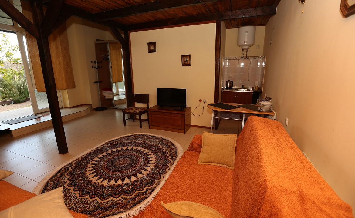 Апартаменты стандарт. Гостевой дом "Серебряное озеро". Изобильное