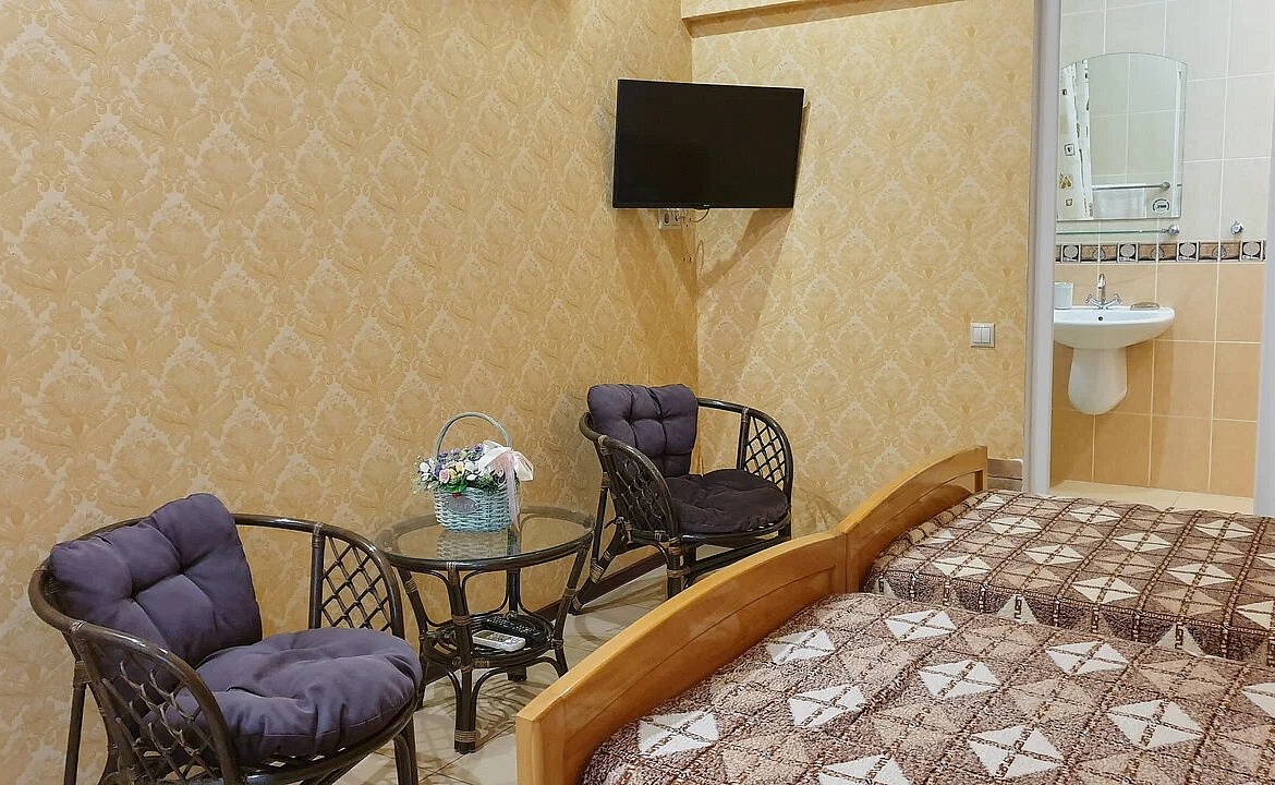 Комфорт №1, №2, №3. Гостевой дом "НАШ ДОМ". Геленджик Комфорт №1, №2, №3. Гостевой дом "НАШ ДОМ". Геленджик