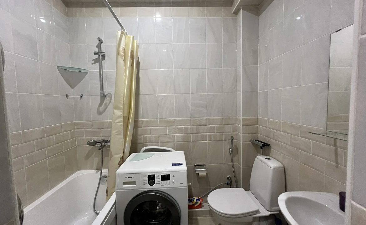 Просторный апартамент с террасой и ванной 1к2. Светлая квартира с террасой и морем. Дагомыс