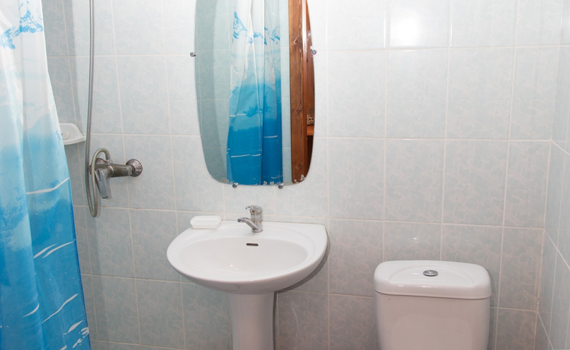 Номера Люкс. База отдыха "Альтернатива". Береговое