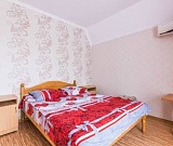2-Х МЕСТНЫЙ НОМЕР С 1 ДВУСПАЛЬНОЙ КРОВАТЬЮ И ДОПОЛНИТЕЛЬНОЙ КРОВАТЬЮ