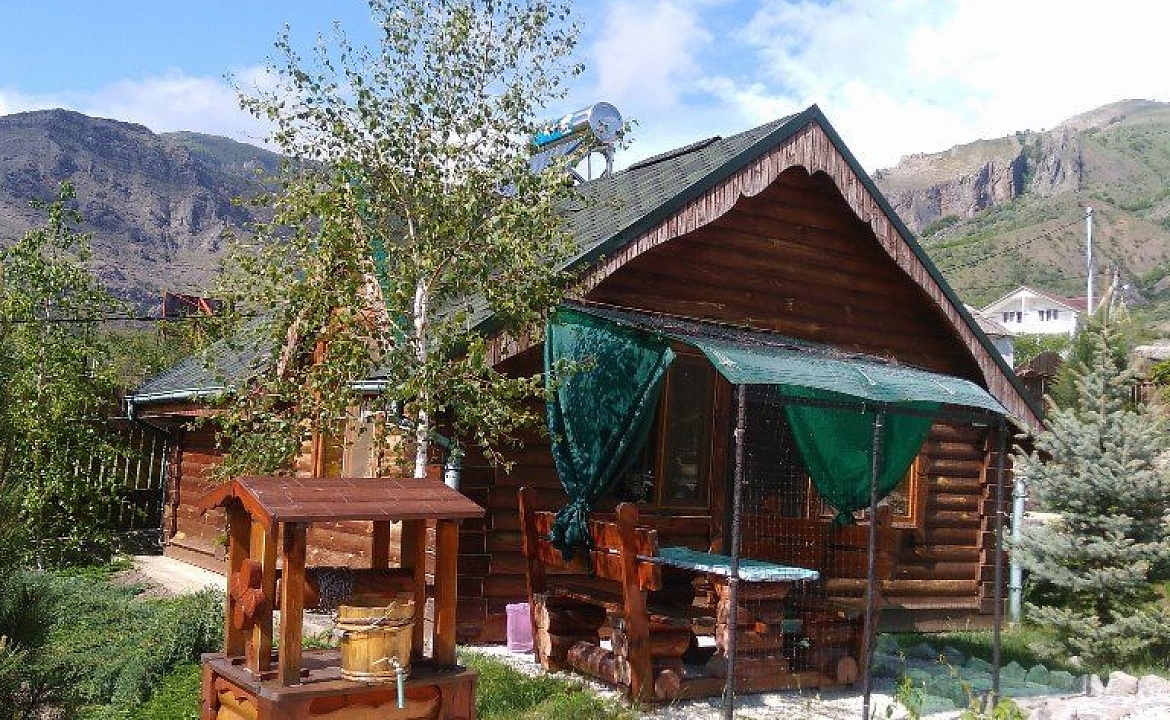 Одноэтажный деревянный коттедж категории 