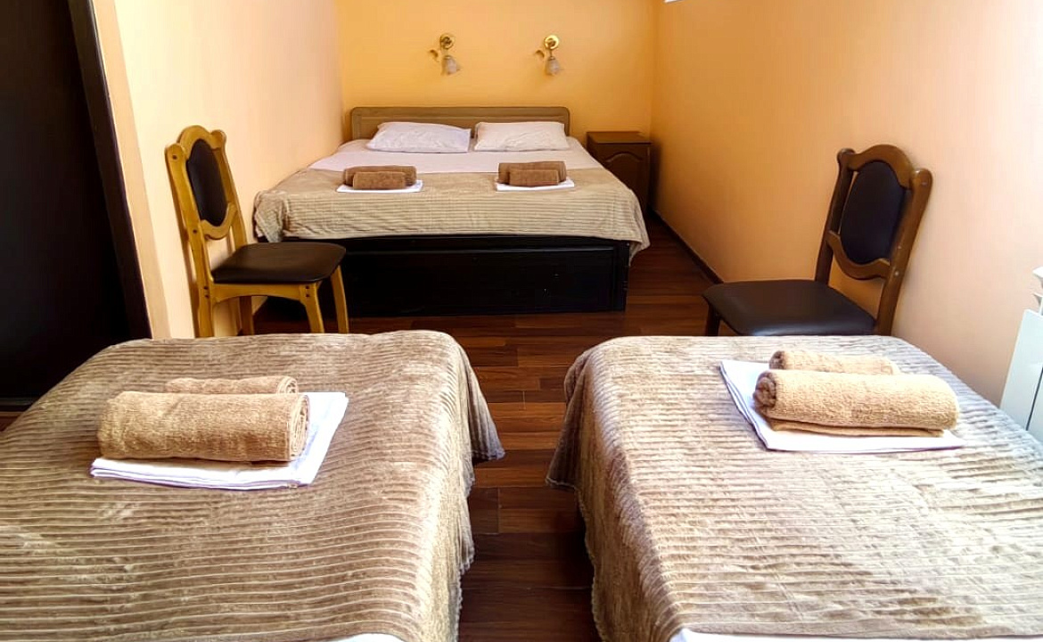 Четырехместный номер «Стандарт». Гостевой дом "Цитрус". Лазаревское