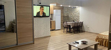 Квартира в многоквартирном доме Абазинская 35