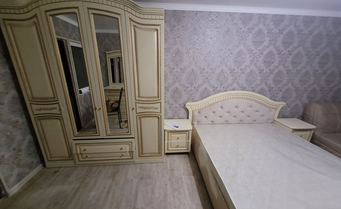 Трехместный улучшенный. Гостевой дом Жемчужина. Сухум