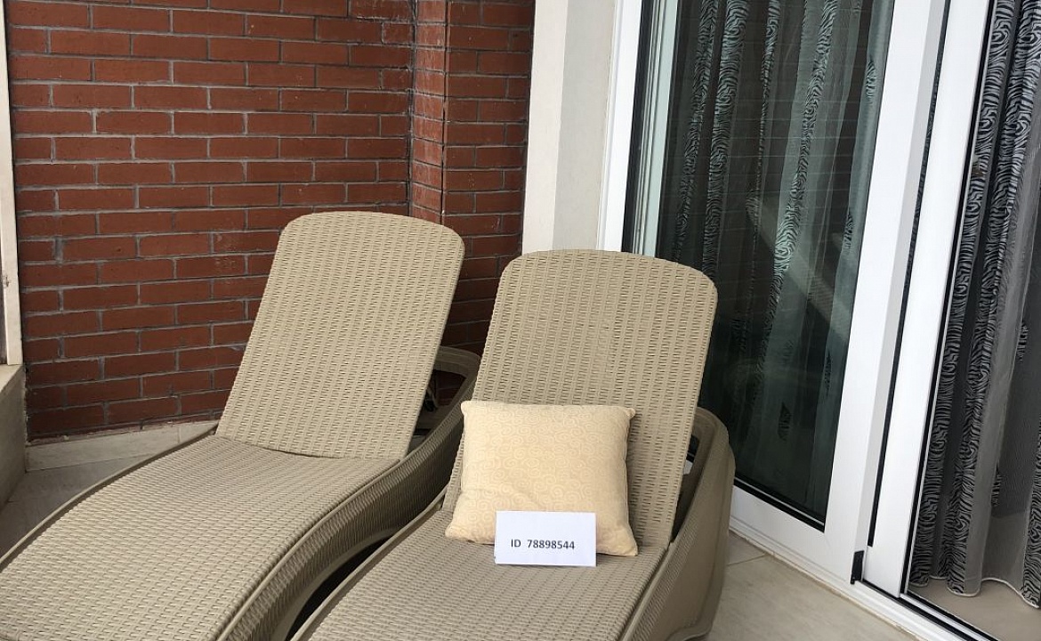 Апартаменты . Квартира в многоквартирном доме Апартаменты . Алушта