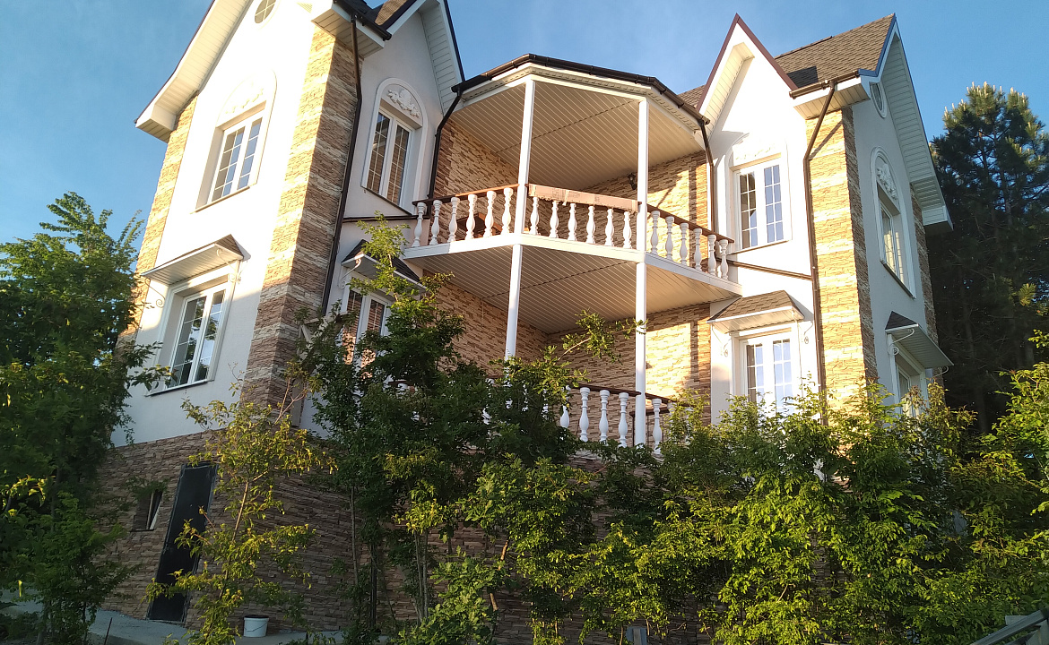 Вилла на одну семью. "Вилла и Бревенчатые дома в лесу" . Туапсе