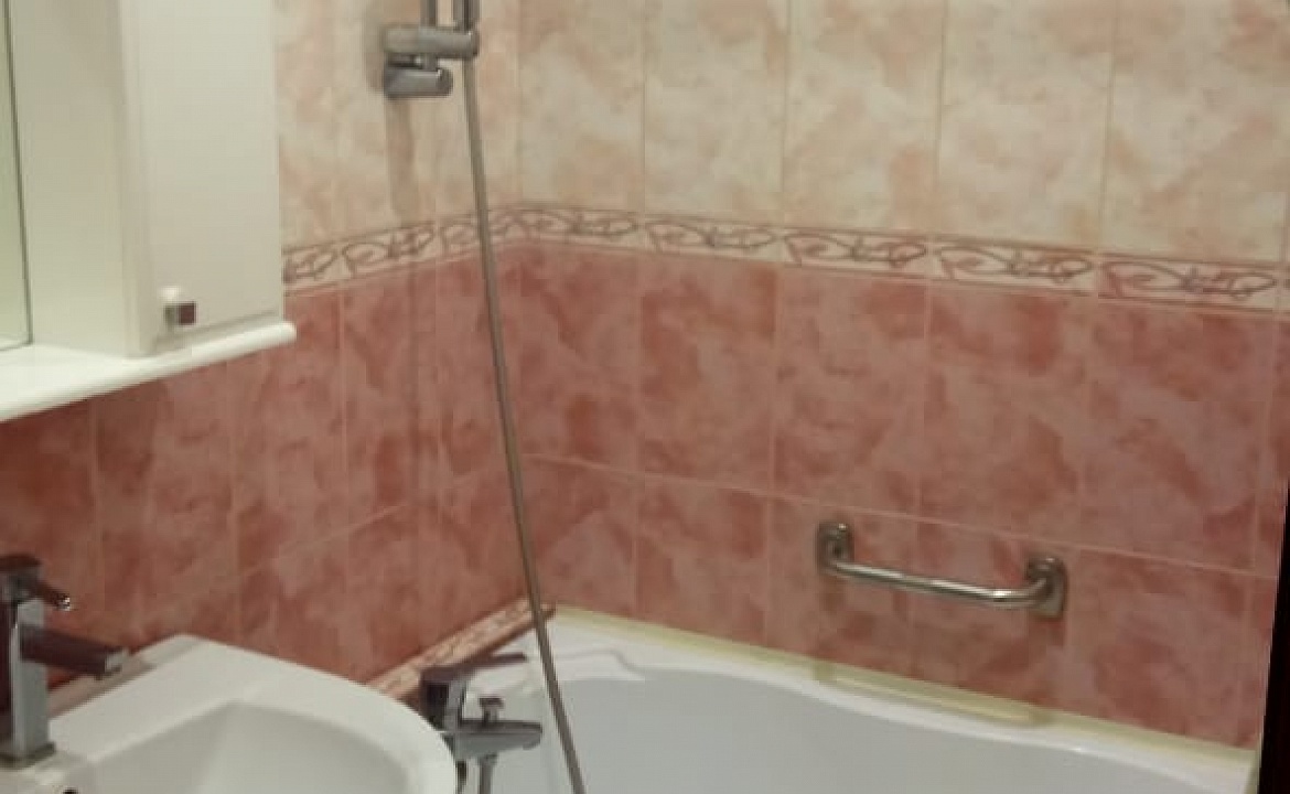 двухкомнатная квартира. Квартира в многоквартирном доме 2-х комнатная квартира у моря. Ейск