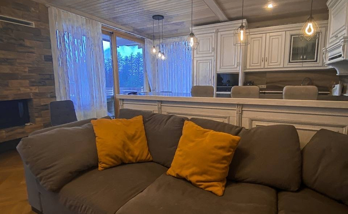 Шале 200 м. Жилье посуточно "СЧАСТЬЕ В ГОРАХ". Красная Поляна