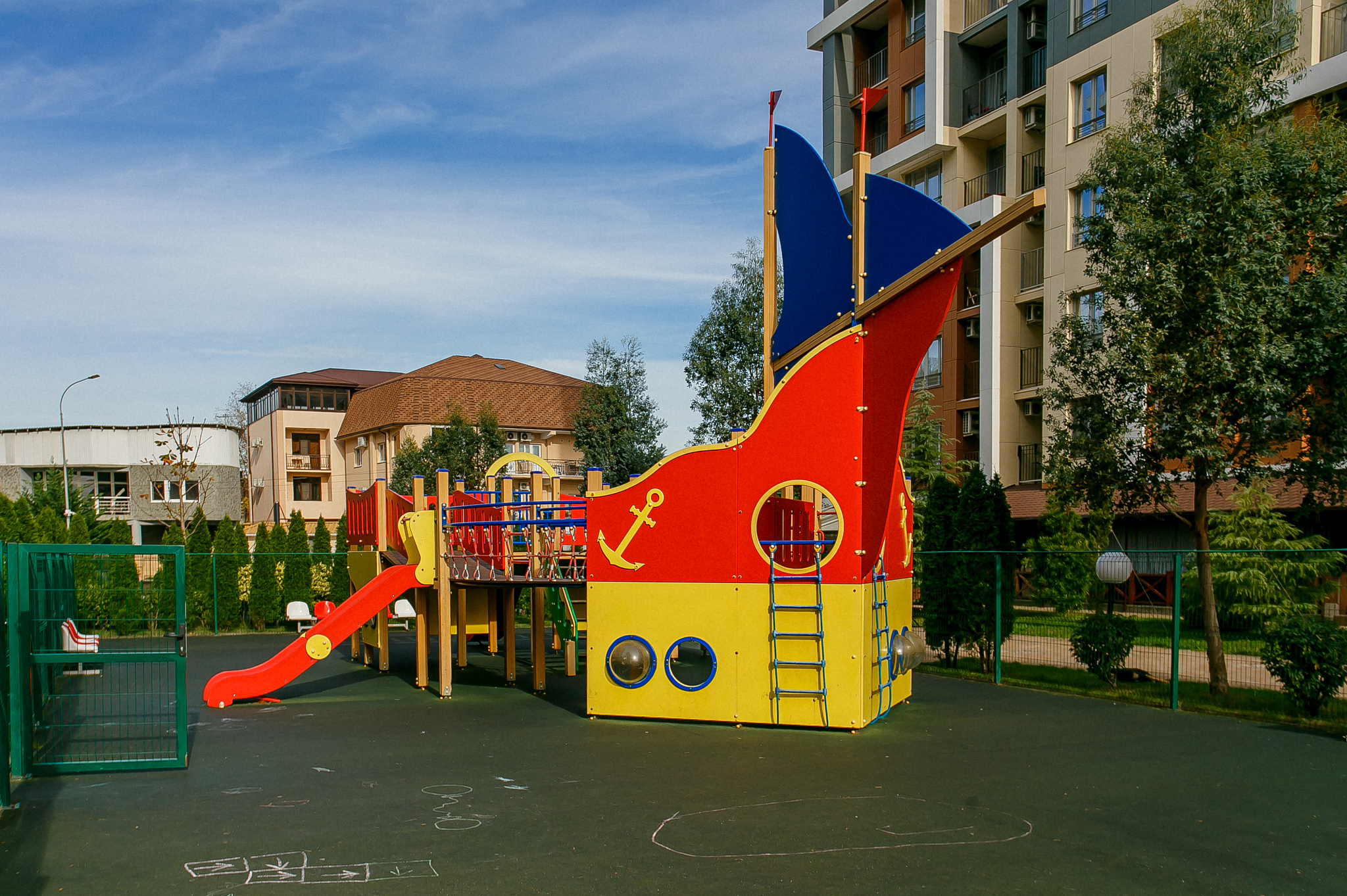 . Квартира в многоквартирном доме Студия с панорамными окнами и шикарным видом на море. Дагомыс