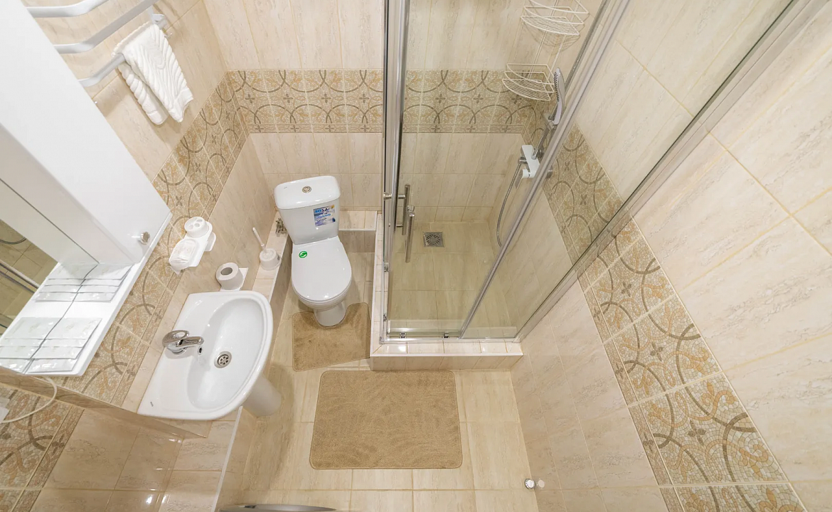 Deluxe Apartment ЖК Санни Хилл с собственным двориком. Апартаменты Deluxe ЖК Санни Хилл. Адлер