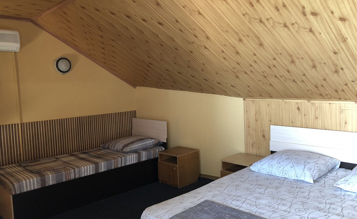 Четырехместный двухэтажный. Гостевой дом АнНи. Гаспра