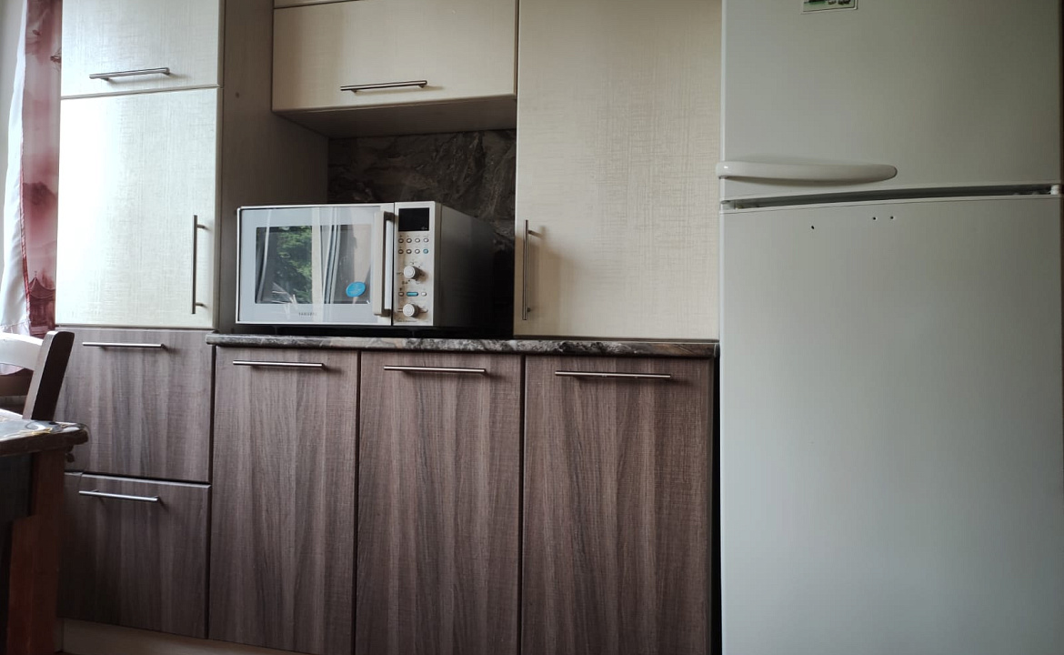 1-но комн квартира в центре п Лазаревское. 1-но комн кв у жд. Лазаревское