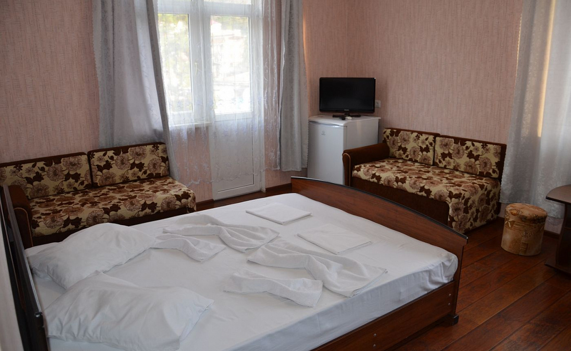 4-х местный. Гостевой дом «Мандарин». Гагра