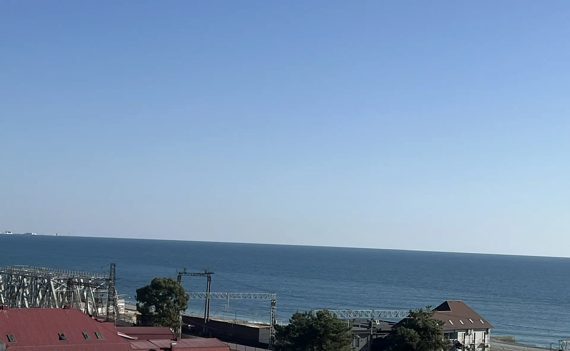 Студия у моря с видом на горы 219к2. Светлая квартира с террасой и морем. Дагомыс