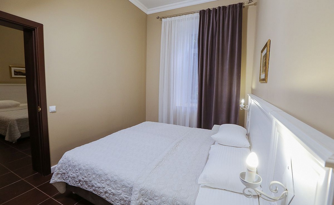 Апартаменты - Четырехместный трехкомнатный номер. Отель «Абаата». Гагра