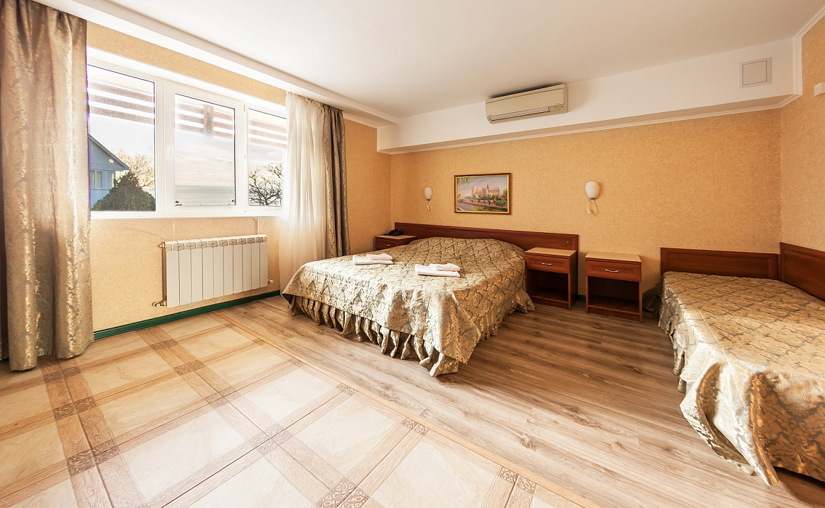 Трёхместный Стандарт. Отель Анапа Патио. Анапа