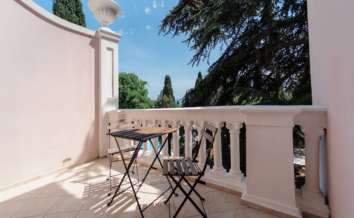 Супер люкс трехкомнатный. Отель "Вилла Голубой залив". Симеиз