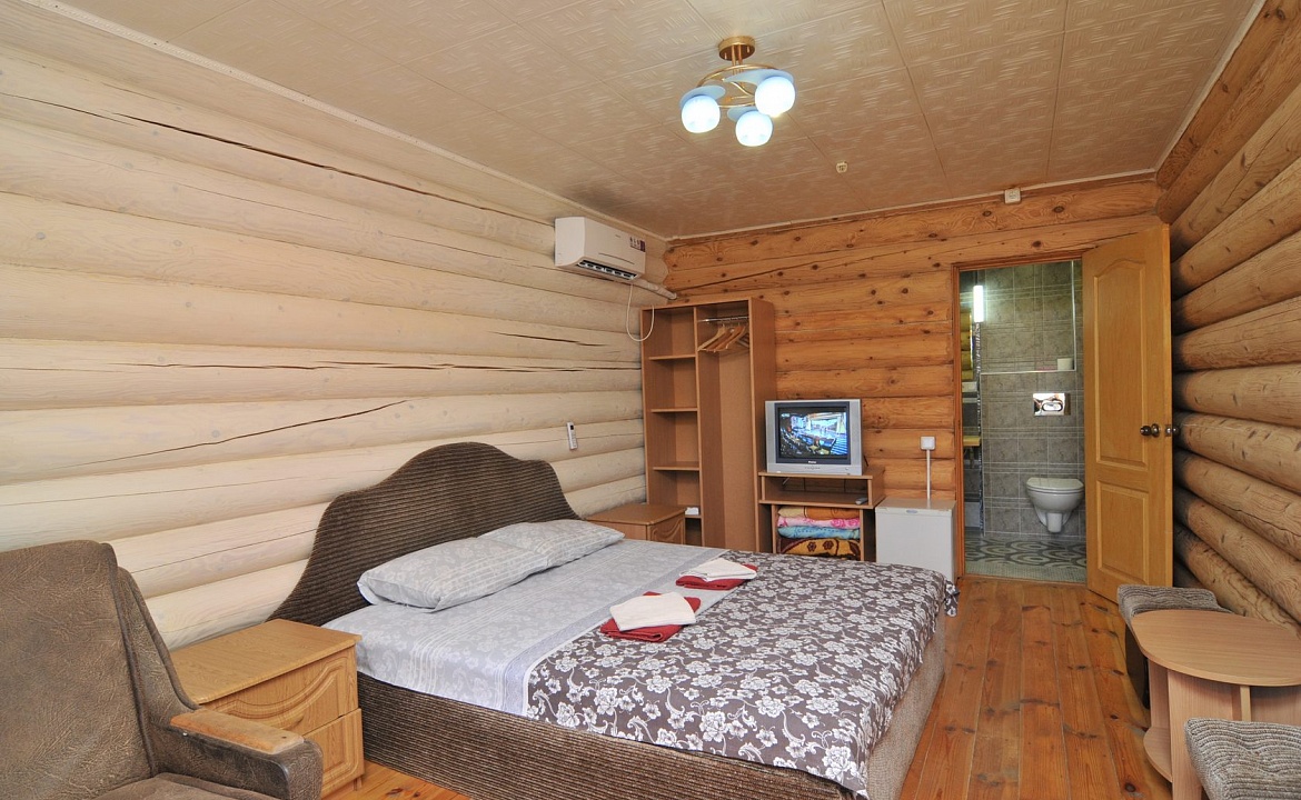 Стандартный улучшенный. Гостевой дом "Самоцветы". Коктебель