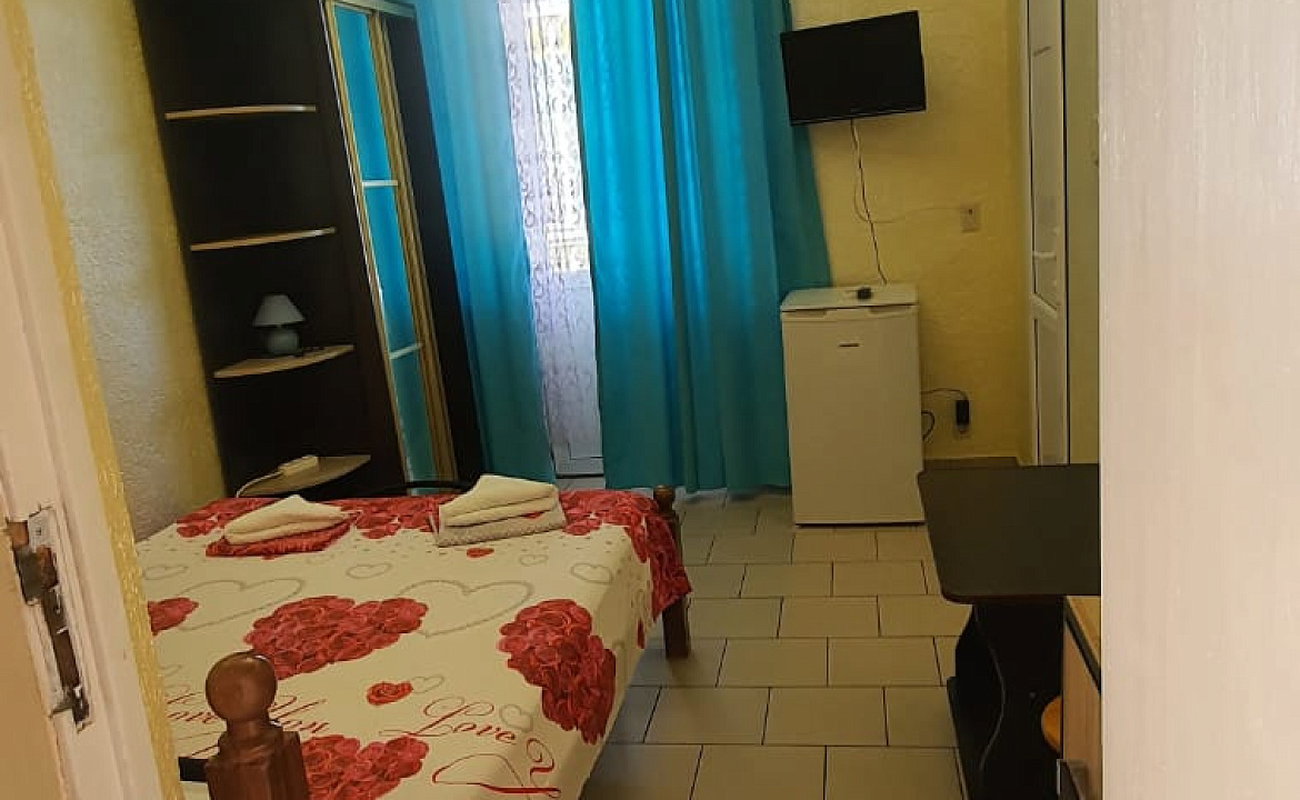 С удобствами на 2, 3, 4 и 5 человек. Гостевой дом ОРИОН. Ольгинка С удобствами на 2, 3, 4 и 5 человек. Гостевой дом ОРИОН. Ольгинка