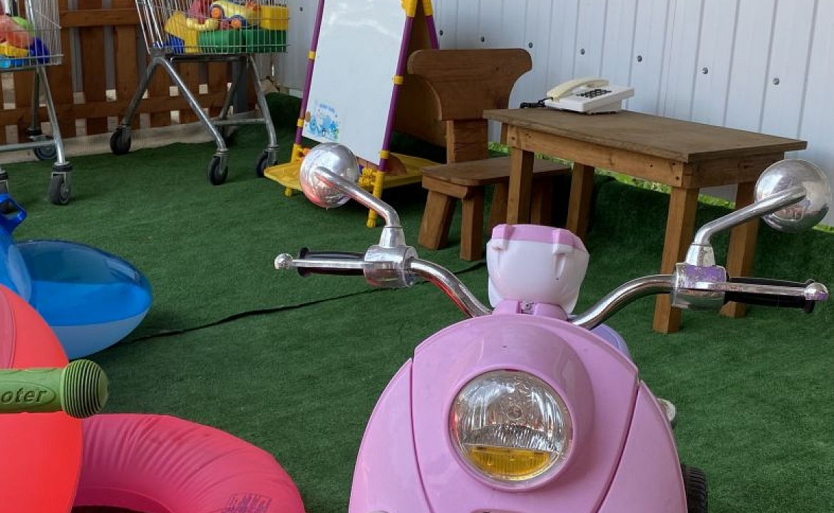 Трёхместный номер с кондиционером. Гостевой дом 7Я. Голубицкая