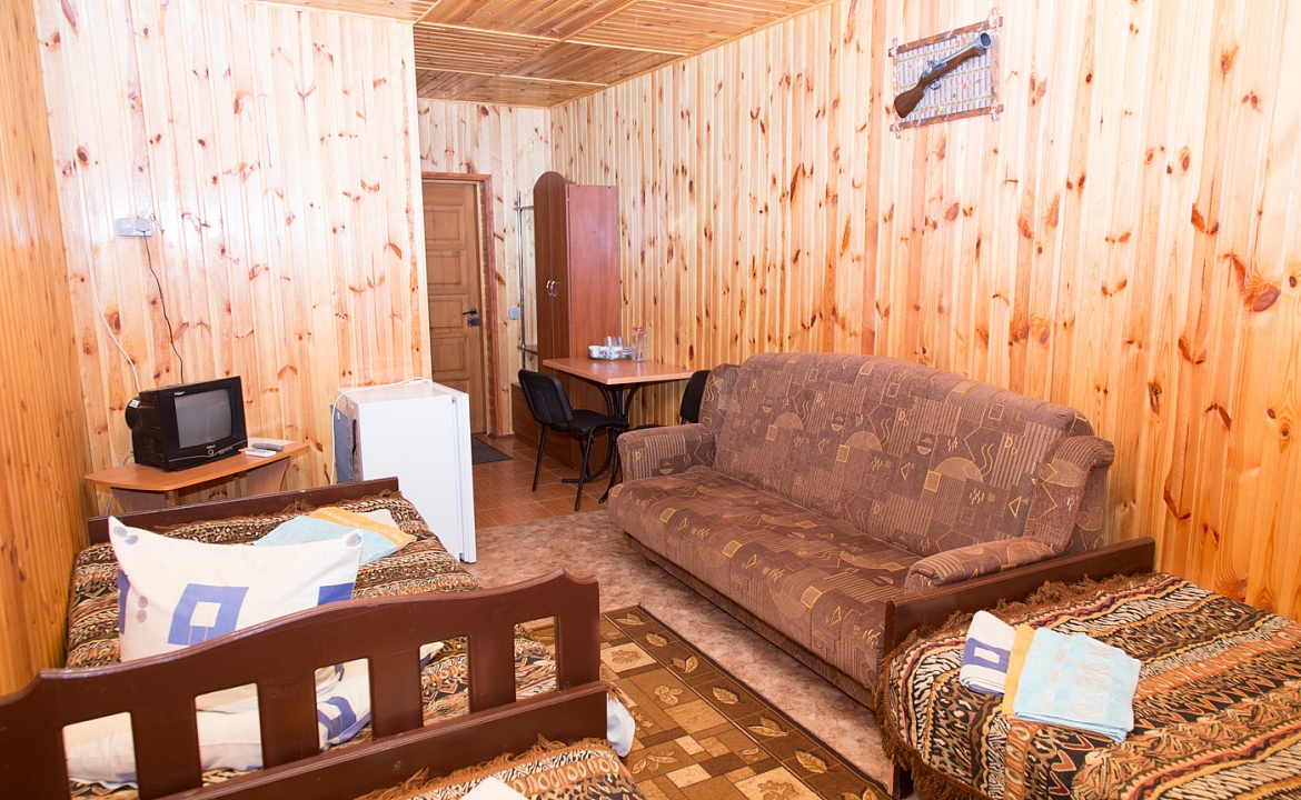 Номера Люкс. База отдыха "Альтернатива". Береговое