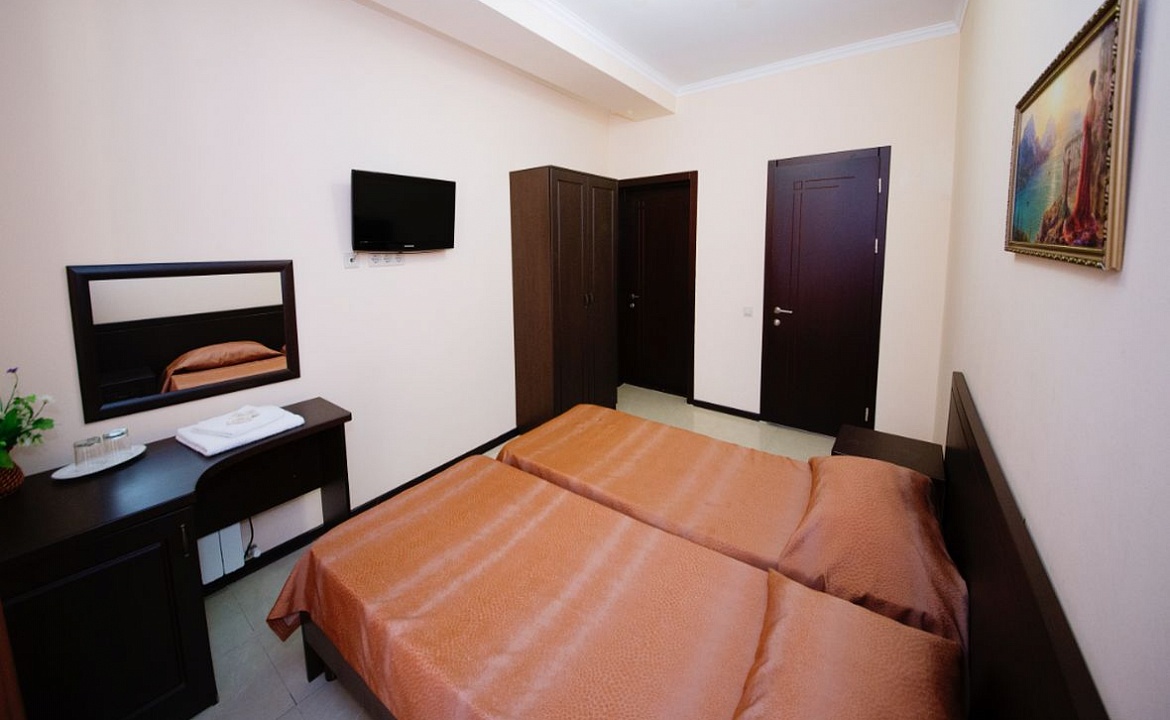 НОМЕР 2-х местный Полулюкс . Гостевой дом «У моря» Витязево. Витязево