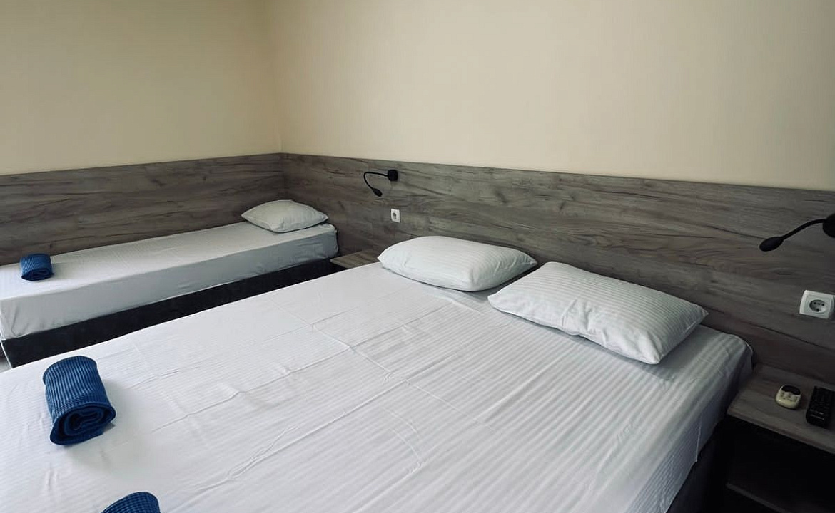 Трёхместный люкс. Частный сектор Ул калараш 77. Лазаревское