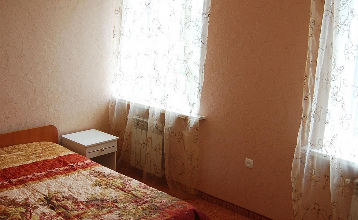 Двухкомнатный. Частный гостевой дом АльтАлушта. Алушта