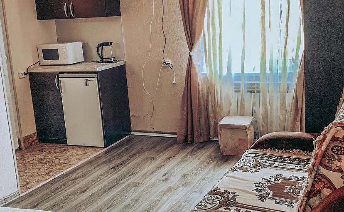 Эконом +. Гостевой дом "Рафаэль" в Пляхо. Пляхо