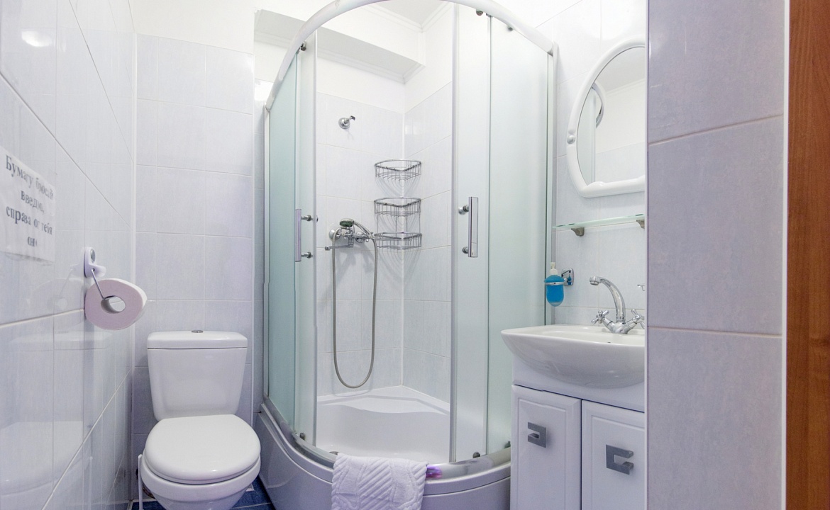 3х местный эконом класс. Гостиница "Водолейчик". Алушта