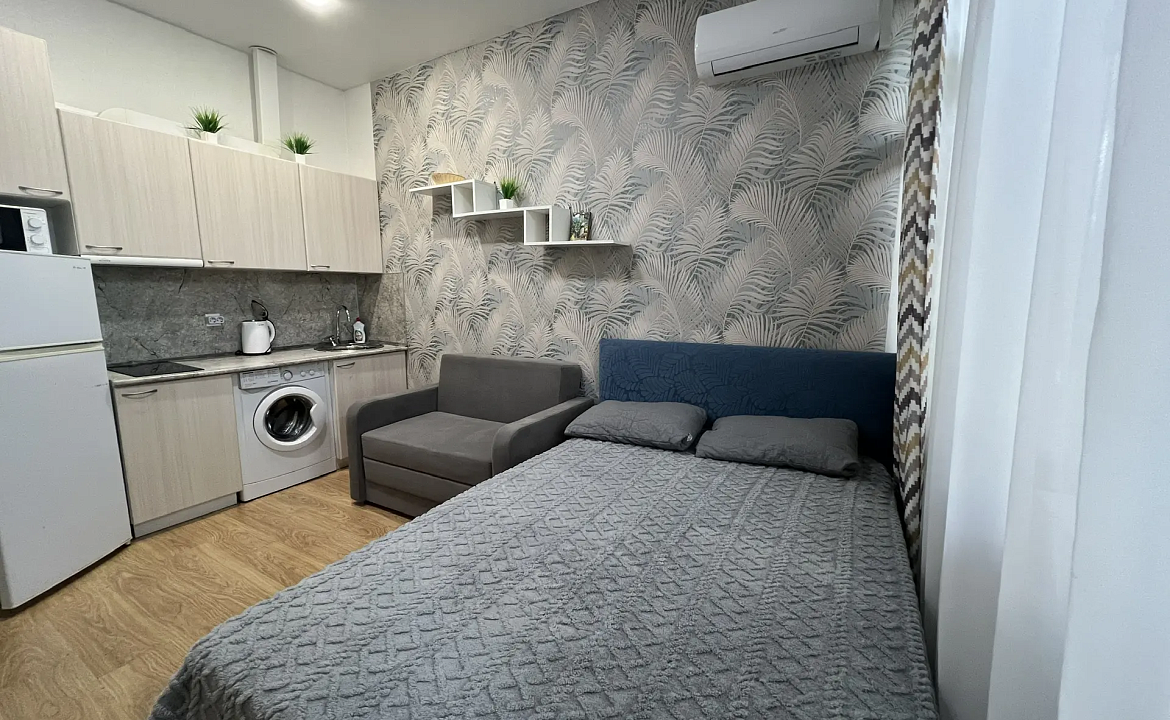 Апартамент с террасой 14к2. Светлая квартира с террасой и морем. Дагомыс